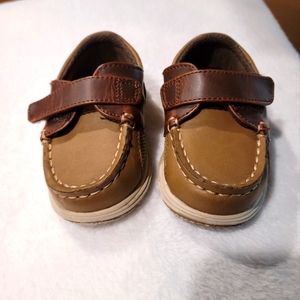 SmartFit boy's size 5 shoes